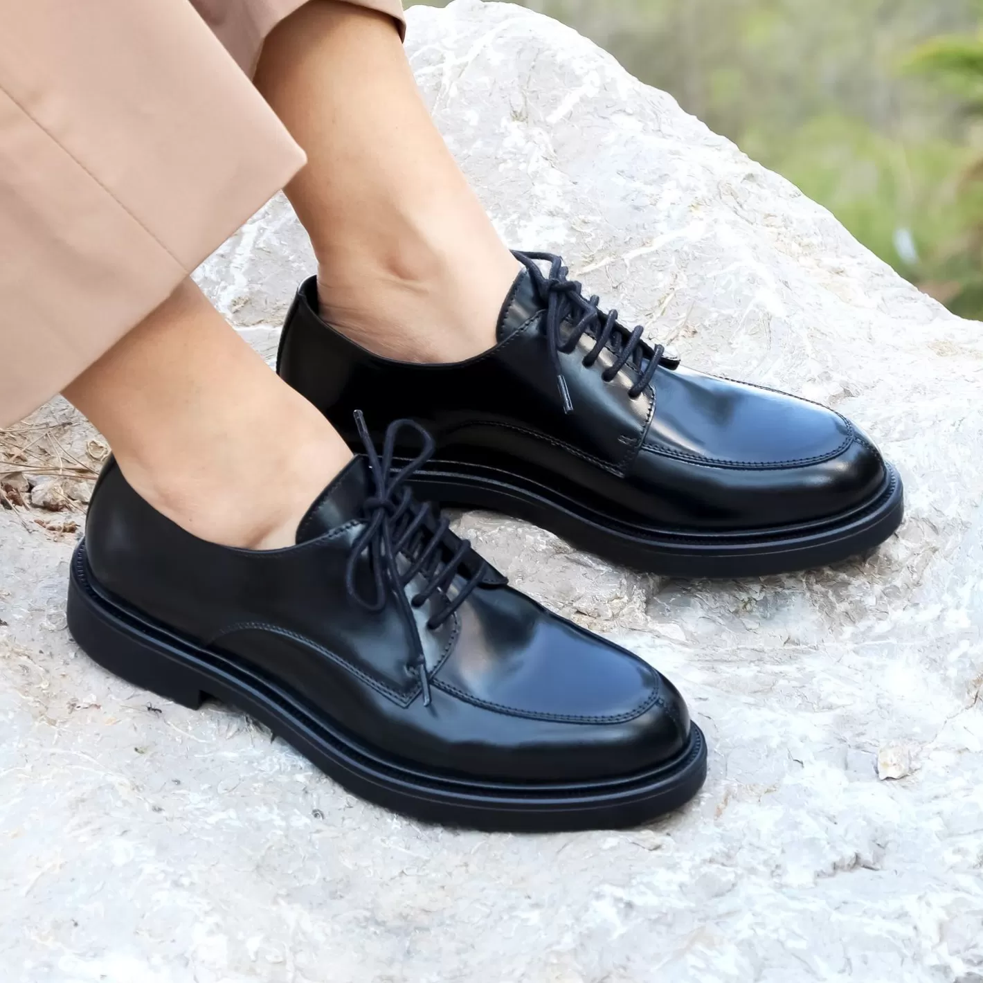 Mocassins & Derbies-JULES & JENN Derbies Cuir Brillant Noir